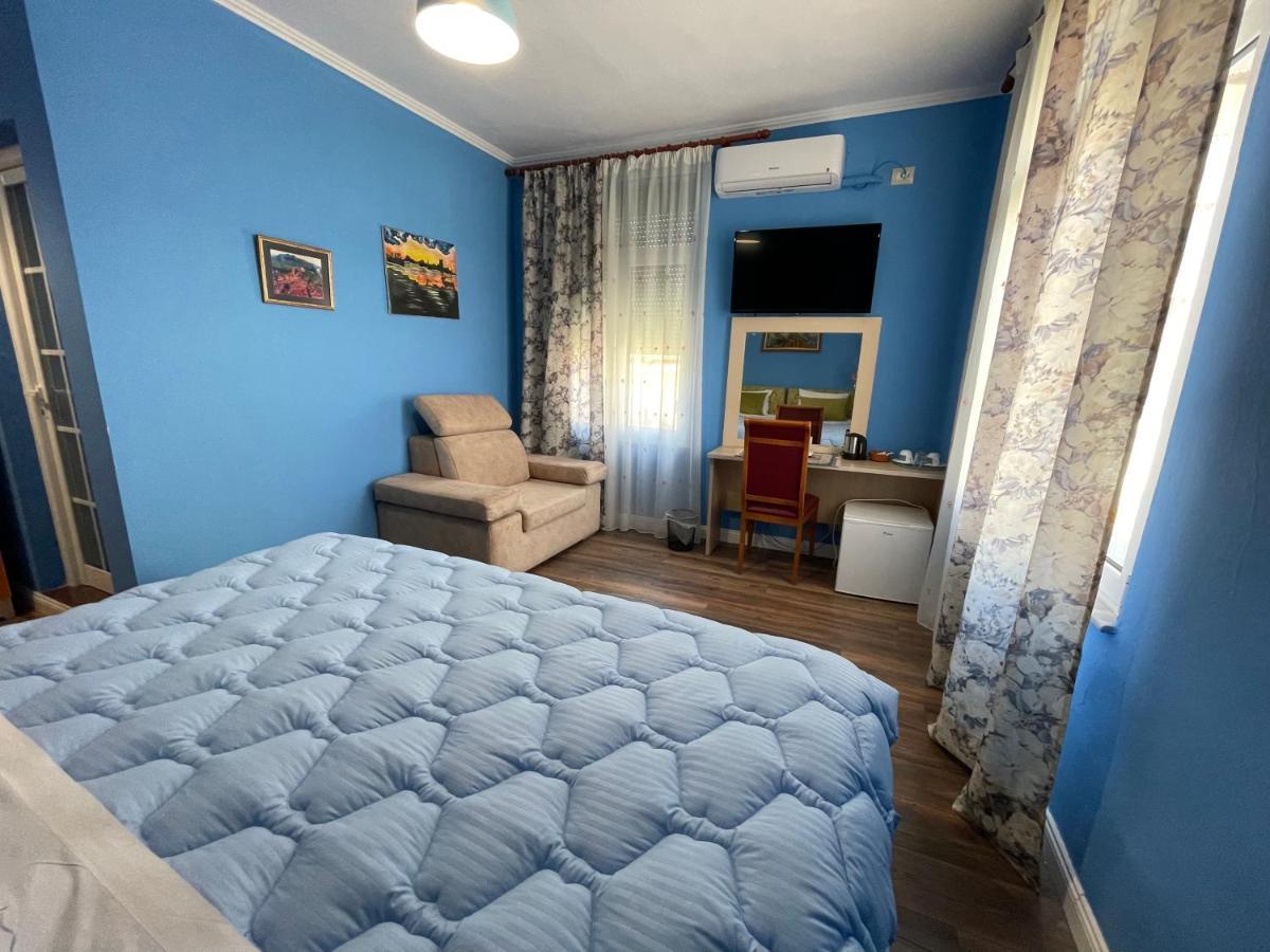 Hotel Vila 15 - Center Tirana Extérieur photo