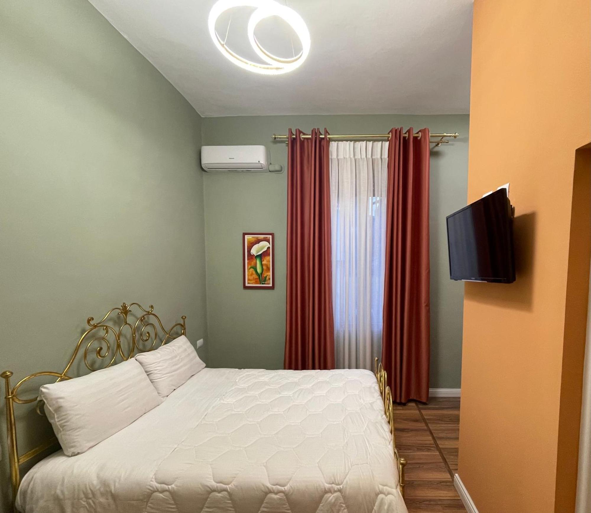 Hotel Vila 15 - Center Tirana Extérieur photo