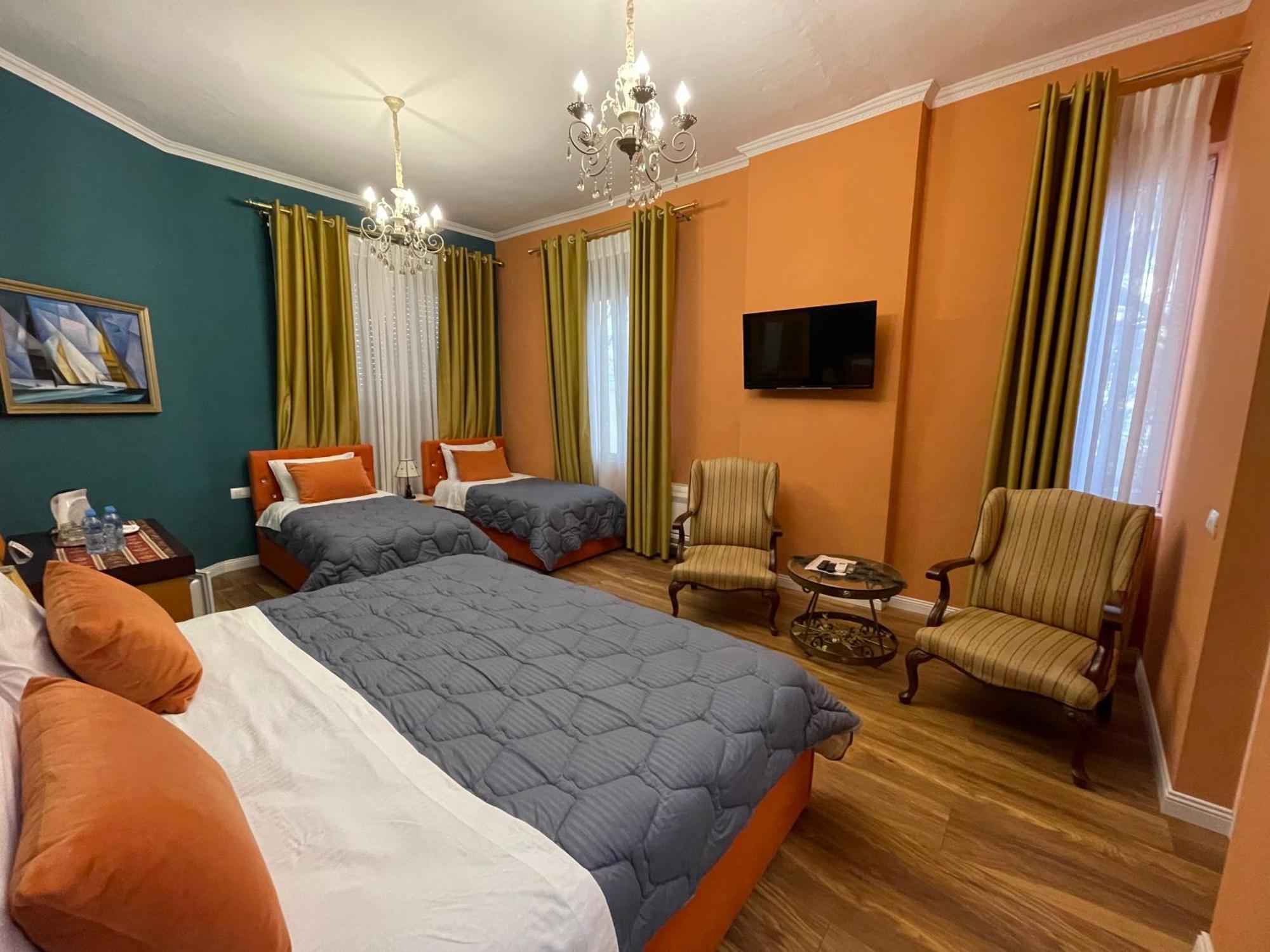 Hotel Vila 15 - Center Tirana Extérieur photo